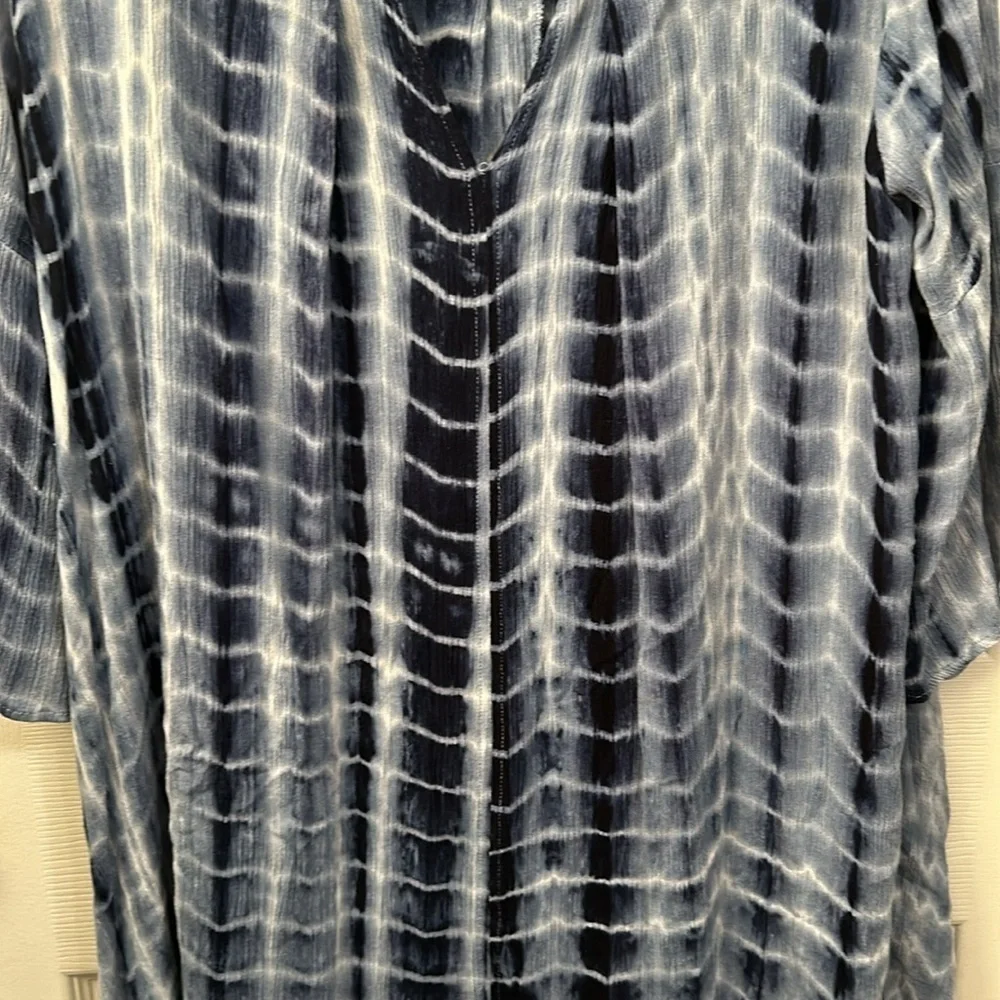 Umgee top. Oversized. 3/4 length sleeves. Blue. Size M. - Picture 5 of 9
